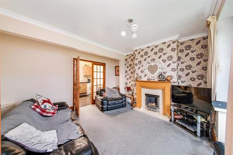 3 bedroom semi-detached house for sale - Croft Road, Hoyland, Barnsley