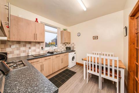 3 bedroom semi-detached house for sale - Croft Road, Hoyland, Barnsley