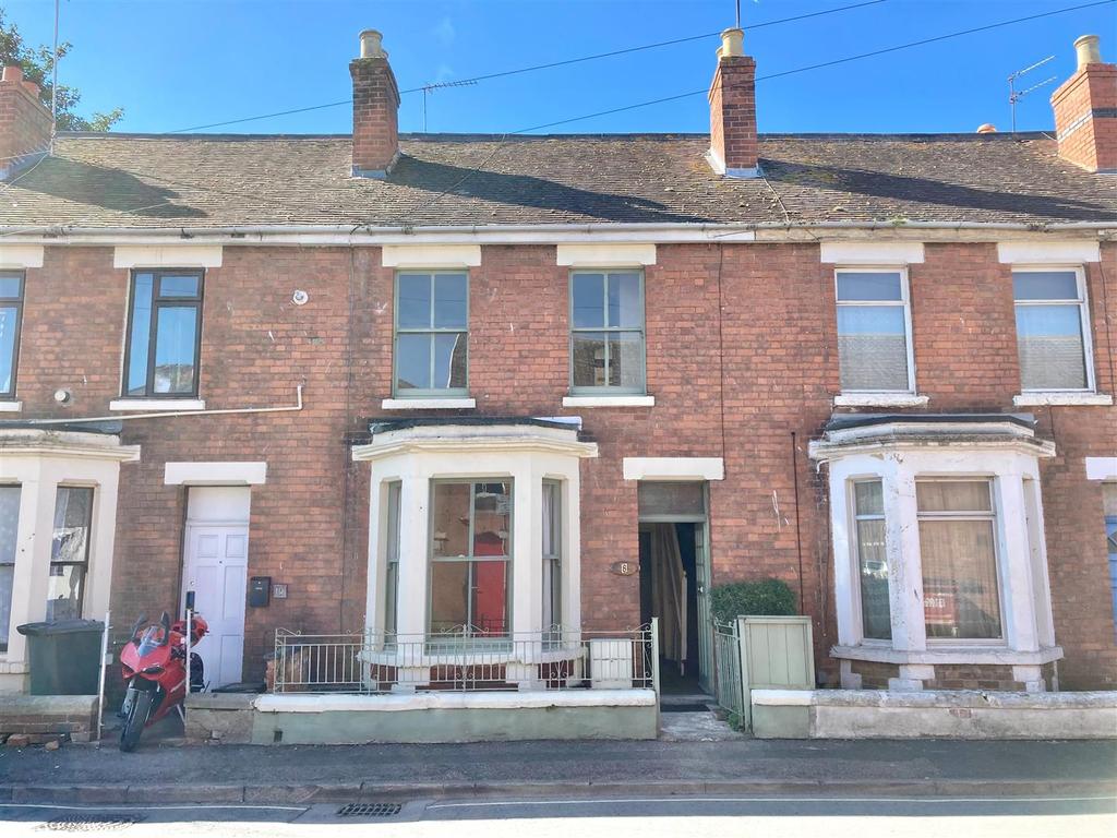 Kings Barton Street, Gloucester 4 bed terraced house £140,000