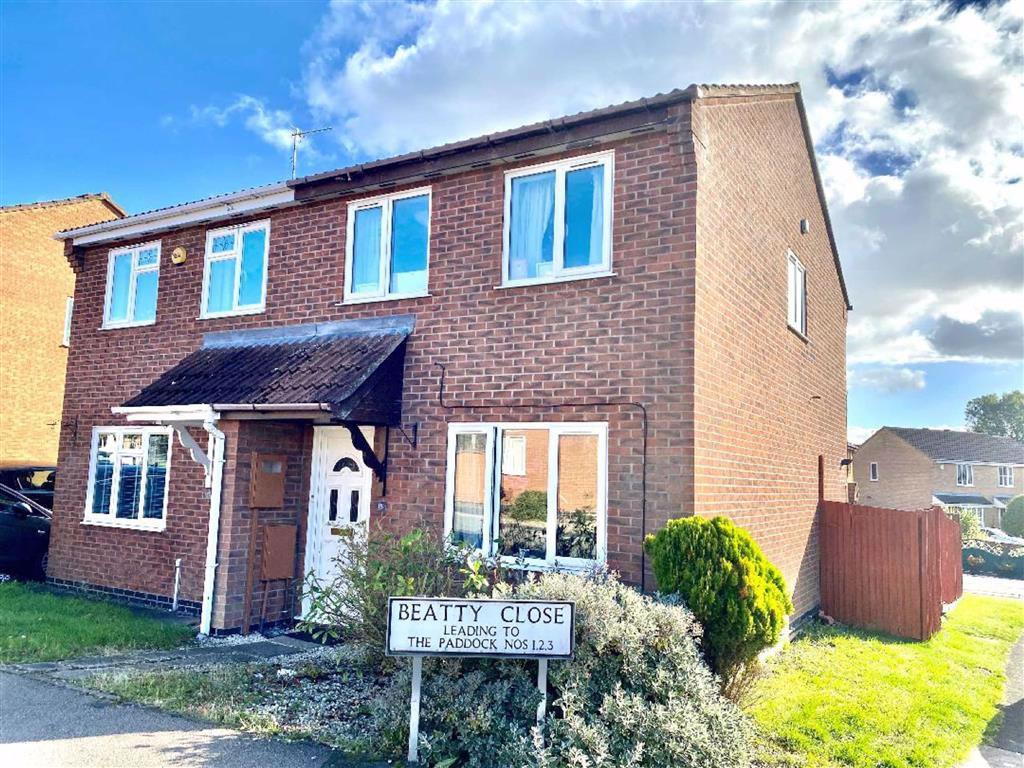 Beatty Close, Hinckley 3 bed semidetached house £250,000