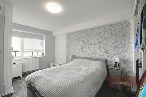 52 Percy Gardens, Isleworth, TW7 6BX