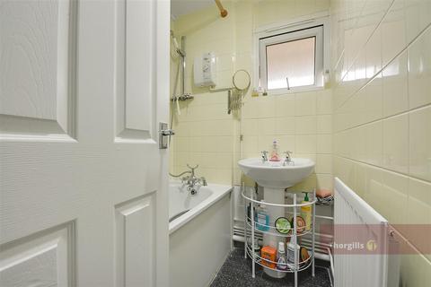 52 Percy Gardens, Isleworth, TW7 6BX