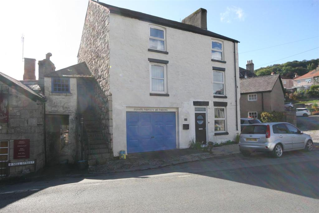 Abergele Road, Llanddulas, Abergele 5 bed detached house £350,000
