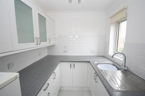 1 bedroom retirement property for sale, 3 Central Avenue, Telscombe Cliffs, Peacehaven