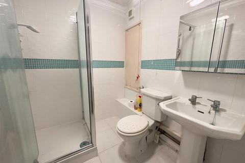 1 bedroom retirement property for sale, 3 Central Avenue, Telscombe Cliffs, Peacehaven