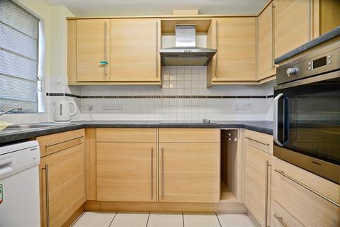 2 bedroom apartment for sale - Wherry Court, Yarmouth Road, Thorpe St. Andrew, Norwich