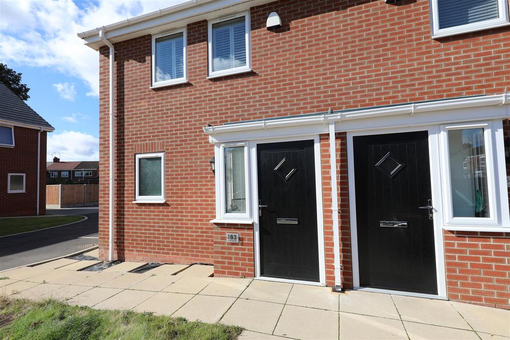 183, Sharp Street, HU5 3 bed semidetached house £175,000