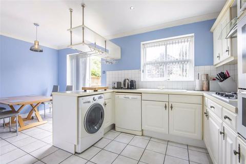 5 Hafod, Emmer Green, Reading, RG4 8LZ