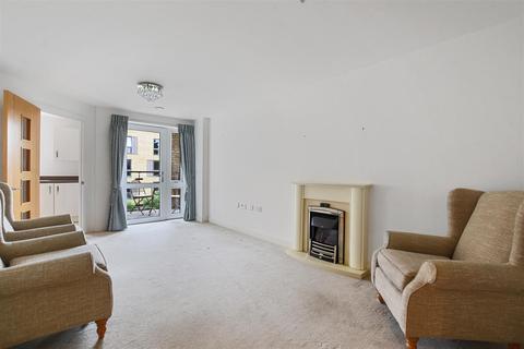 1 bedroom apartment for sale - Isabella House, Hale Road, Gascoyne Way, Hertford, Hertfordshire, SG13 8EN
