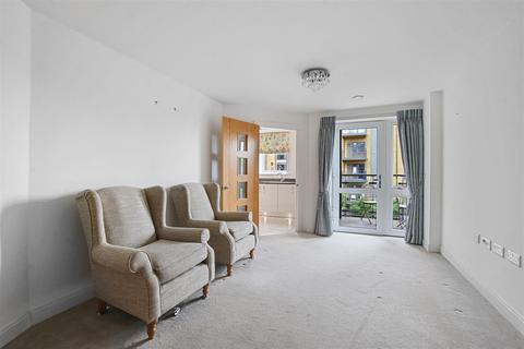 1 bedroom apartment for sale - Isabella House, Hale Road, Gascoyne Way, Hertford, Hertfordshire, SG13 8EN
