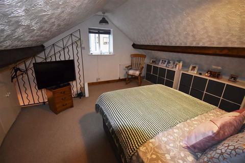 19 Ash Terrace, Buxton, SK17 7BH