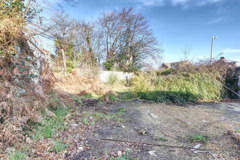81 Peartree Lane, Bexhill-on-sea, TN39 4NS