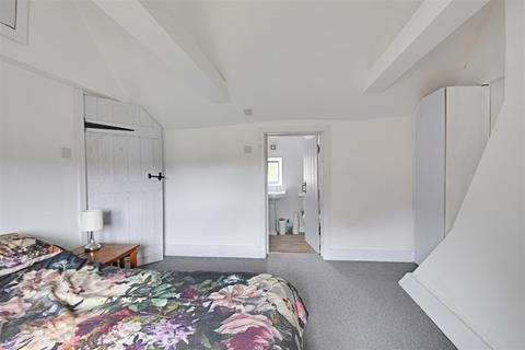 81 Peartree Lane, Bexhill-on-sea, TN39 4NS