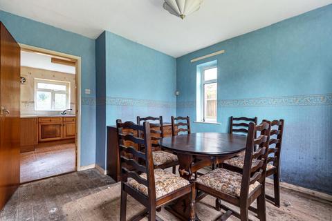 1 Maple Gardens, Reading, RG2 7NB