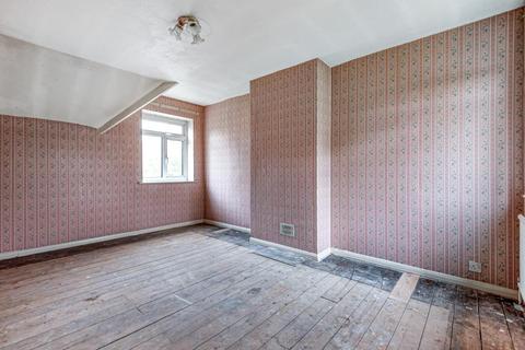 1 Maple Gardens, Reading, RG2 7NB