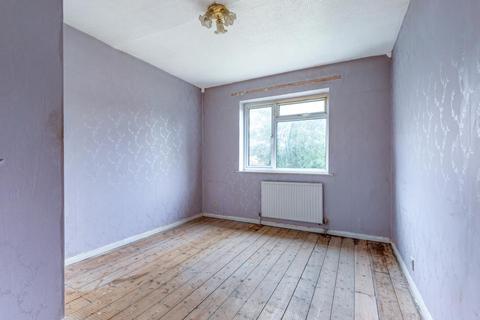 1 Maple Gardens, Reading, RG2 7NB