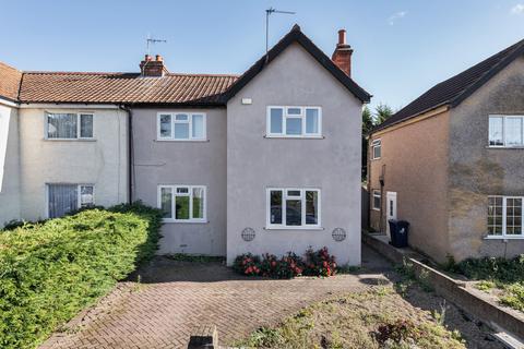 31 Costons Avenue, Greenford, UB6 8RJ