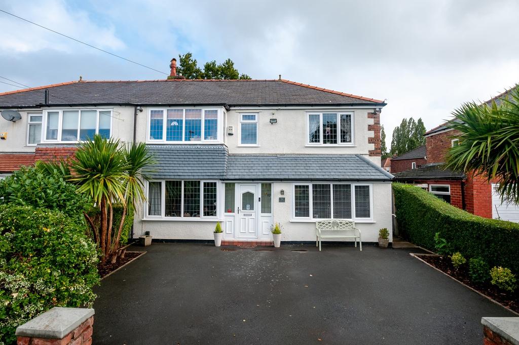 Heath Lane, Lowton, Warrington, WA3 4 bed semidetached house £350,000