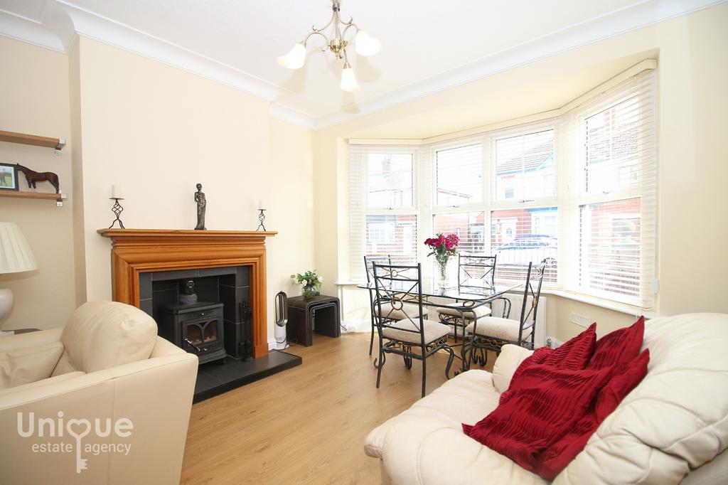 Dronsfield Road, Fleetwood, FY7 3 bed end of terrace house £180,000