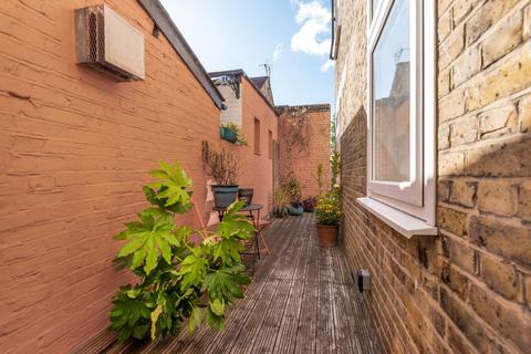 Flat 1, Fraser Lodge, 42 - 44 Stuart Road, London, SE15 3BE