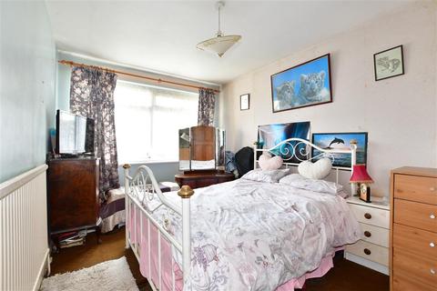 14 Glanmire, Billericay, CM11 1DU