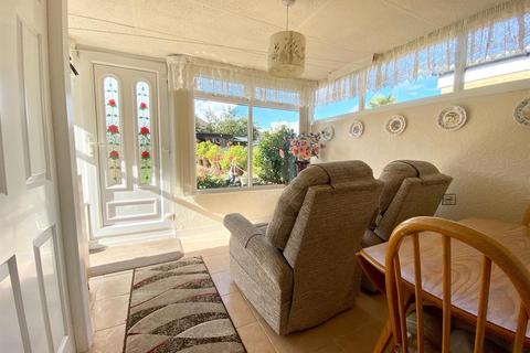 883 Barnsley Road, Sheffield, S5 0QJ