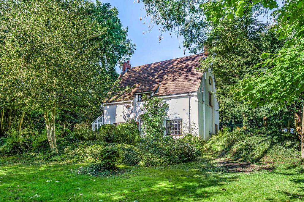 Box End Road, Bromham 3 bed detached house £900,000