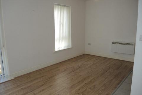 2 bedroom flat to rent, Chapel Gardens, Everton, Liverpool, L5