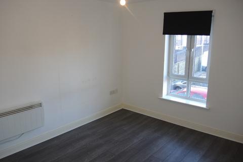 2 bedroom flat to rent, Chapel Gardens, Everton, Liverpool, L5