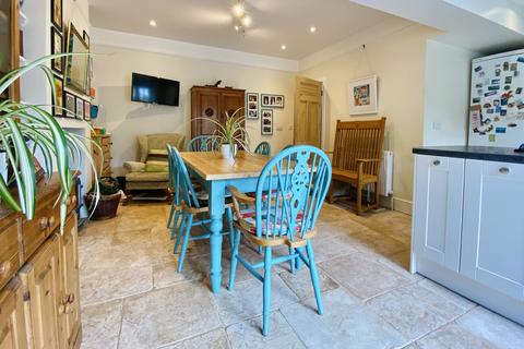 12 Netherton Road, Padstow, PL28 8EG