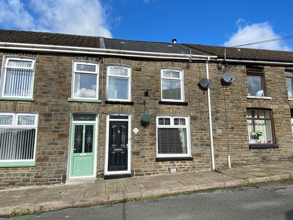Highland Place, Ogmore Vale, Bridgend, Bridgend County. CF32 7DD 3 bed