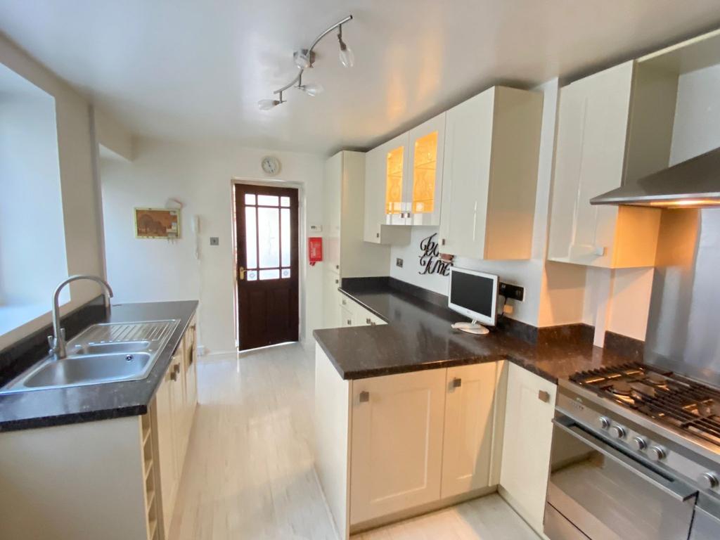 Highland Place, Ogmore Vale, Bridgend, Bridgend County. CF32 7DD 3 bed