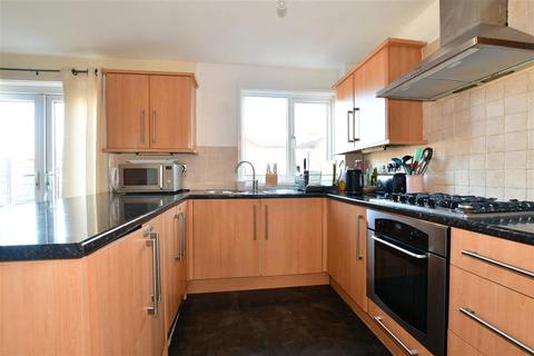 9 Cobham Close, Wallington, SM6 9DS
