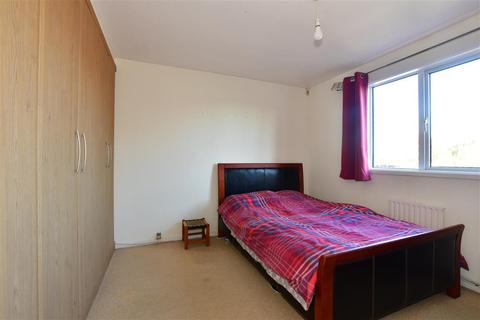 9 Cobham Close, Wallington, SM6 9DS