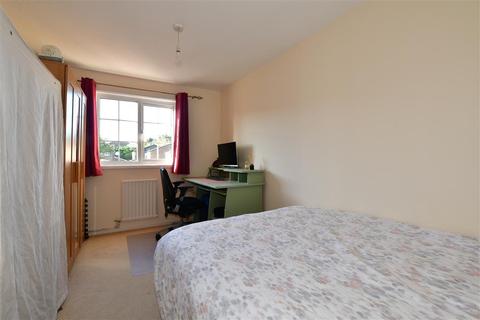 9 Cobham Close, Wallington, SM6 9DS