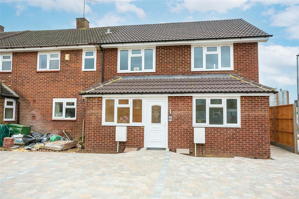 Westlea Avenue, Watford... 2 bed terraced house £400,000