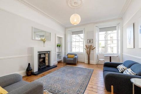 2 bedroom apartment to rent, St Stephen Street, Edinburgh