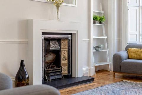 2 bedroom apartment to rent, St Stephen Street, Edinburgh
