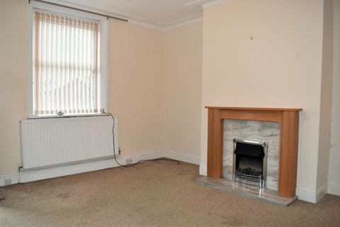 2 bedroom terraced house to rent, Darnes Avenue , Pye Nest, Halifax HX2