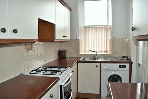 2 bedroom terraced house to rent, Darnes Avenue , Pye Nest, Halifax HX2