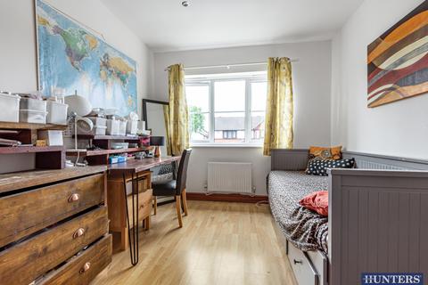 34 Blantyre Avenue, Worsley, Manchester, M28 3DN