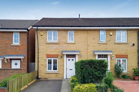4 Cranesbill Close, London, SW16 5QL