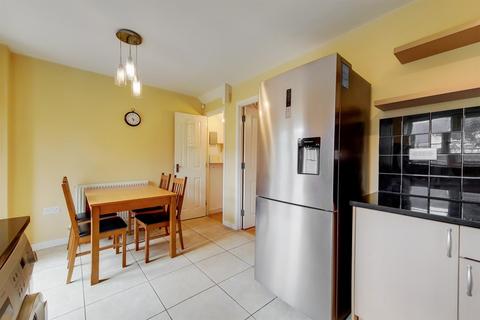 4 Cranesbill Close, London, SW16 5QL