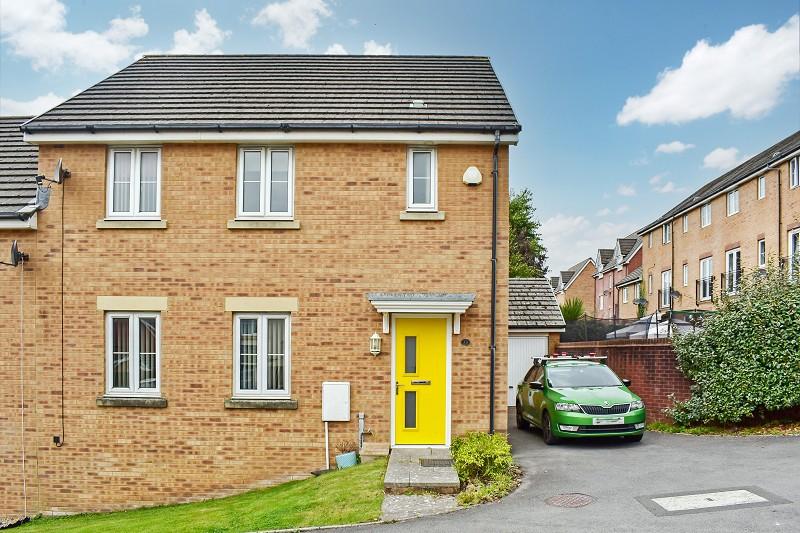 Angel Way, North Cornelly, Bridgend . CF33 4PB 4 bed semidetached