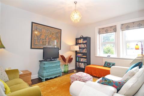 Flat 4, 9 Gloucester Road, Teddington, TW11 0NS