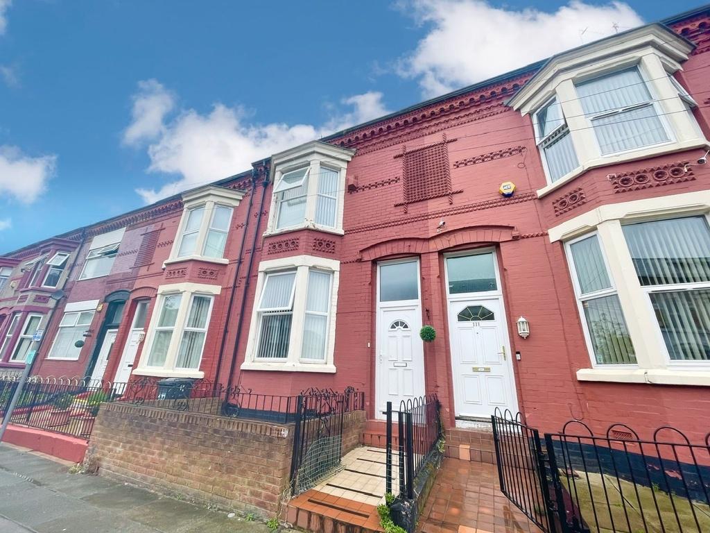 Bedford Road, Bootle, Merseyside 5 bed end of terrace house - £82,000