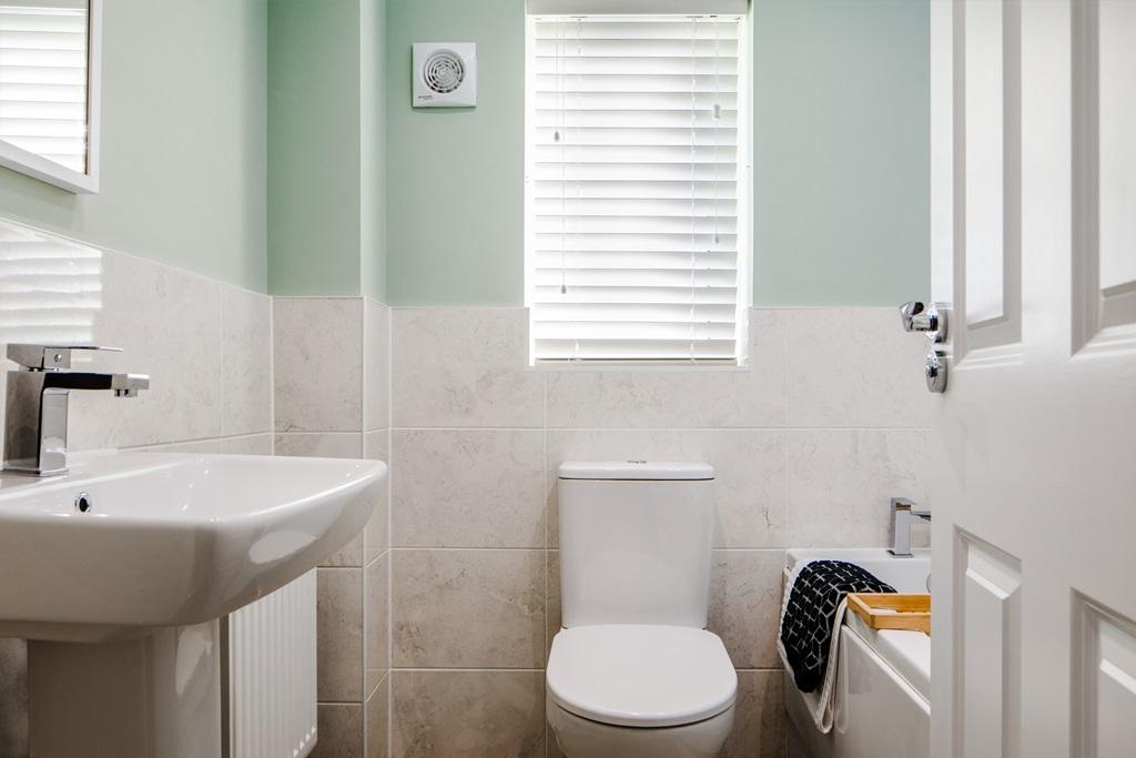 Family bathroom in the Maidstone 3 bedroom home
