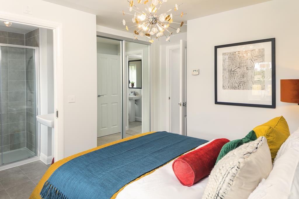 Inside view of en suite main bedroom. Ellerton. 3 bed home.