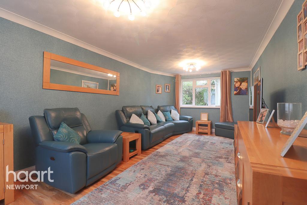 Cot Hill, Newport 4 bed detached house £410,000