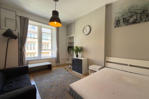 4 bedroom flat to rent, Argyle Street, Finnieston, Glasgow, G3